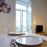 Mouraria Apartment