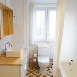 Mouraria Apartment